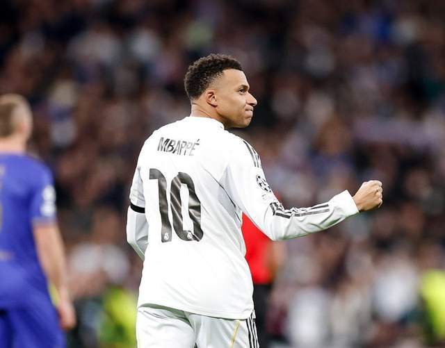 乐鱼体育-6-1！姆巴佩梅开二度破纪录，1.5亿天王独造4球，皇马大开杀戒