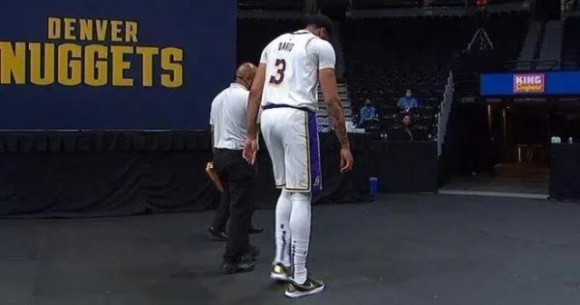 乐鱼体育-卫冕拉响警报！安东尼·戴维斯的跟腱 湖人的命根