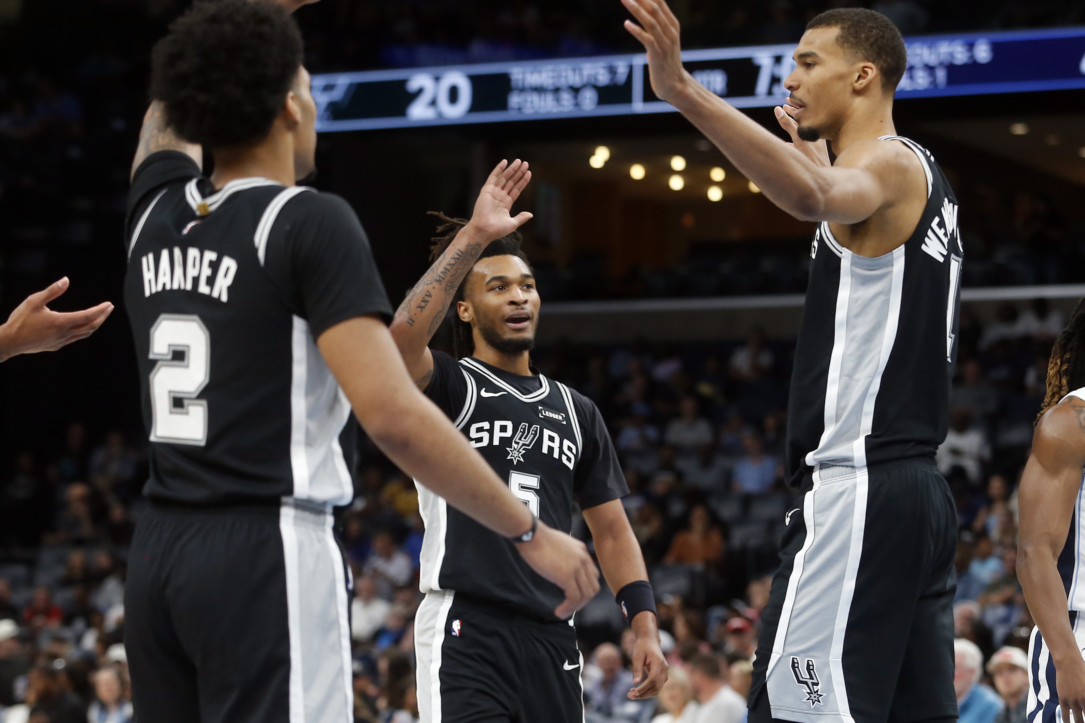 乐鱼官网-NBA彩经:开拓者再负马刺 火箭强势反弹拿下湖人扳平大比分